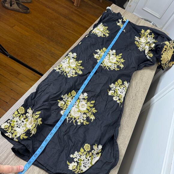 KHAADI Floral Embroidered Cambric Raglan Top Kurta Dress Womens 12 - Picture 5 of 12